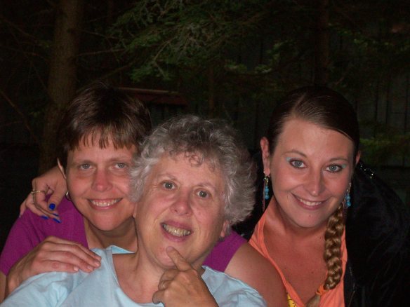 Vicky with Jeannine and Tara (friends from Utica)